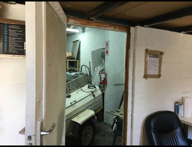 113M² WAREHOUSE FOR SALE IN BRACKENFELL INDUSTRIAL